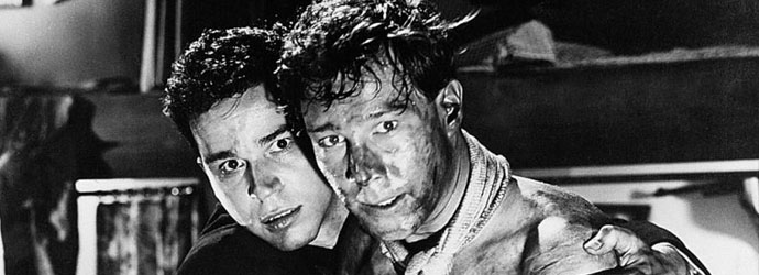 Rekiny i drobne rybki film wojenny